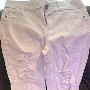 White distressed denim jeans
